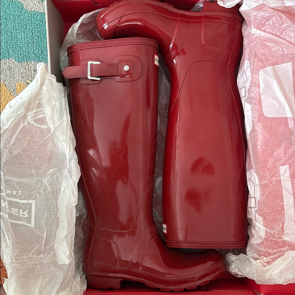 Hunter Tall Gloss Red Rain Boots